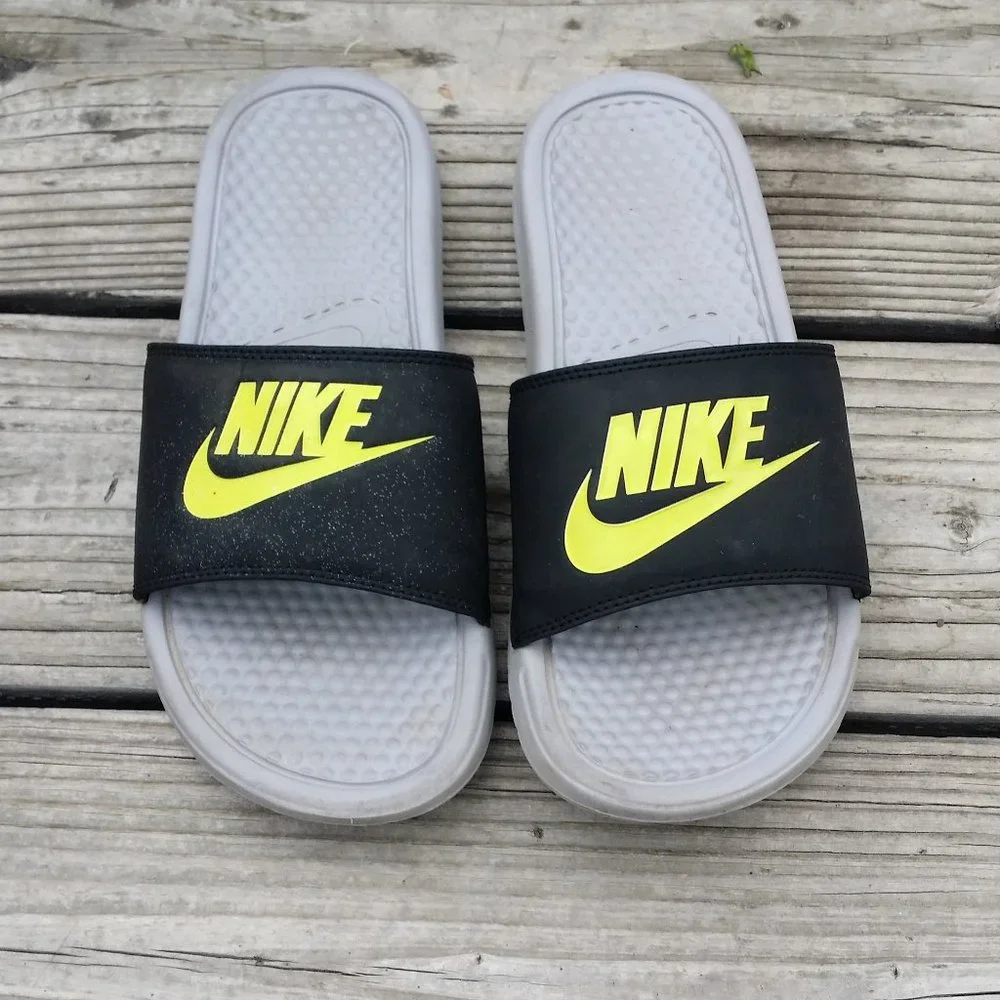 Women Size 9.5 / Size 8 Men Nike Benassi JDI Slides Sandals Wolf Grey Volt